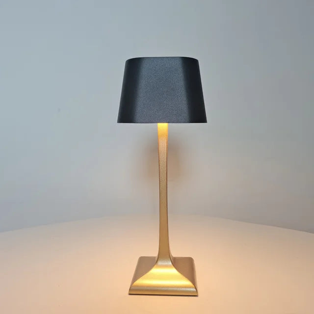 LumiSquare - LED USB Square table lamp