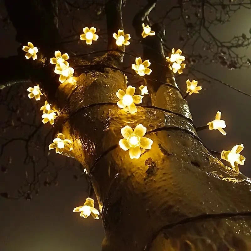 LumiBlossom - Solar garden flower light