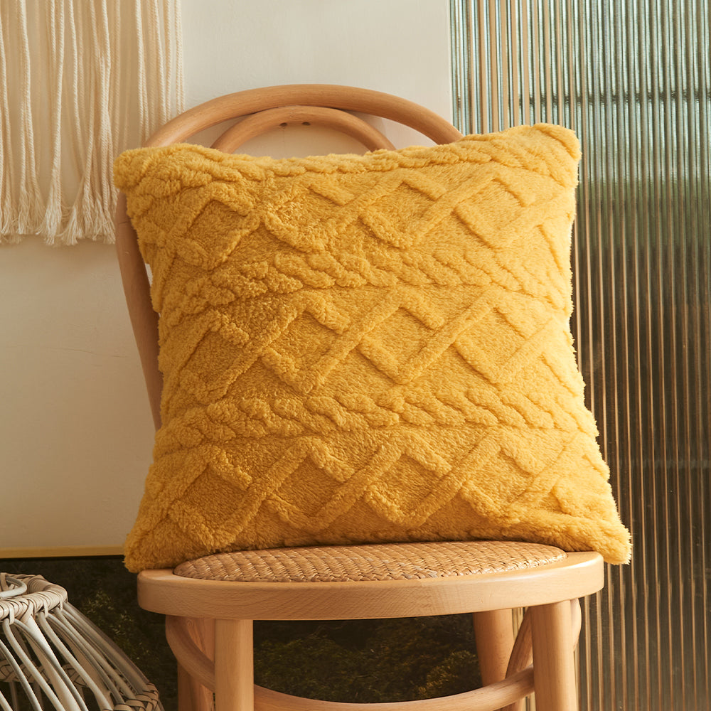 PlushShine - Fuzzy short fleece pillowcase