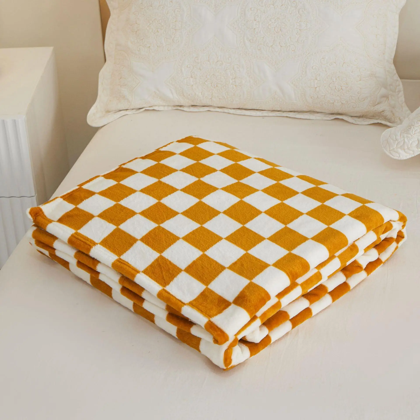 PlaidCuddle | Plaid flannel blanket