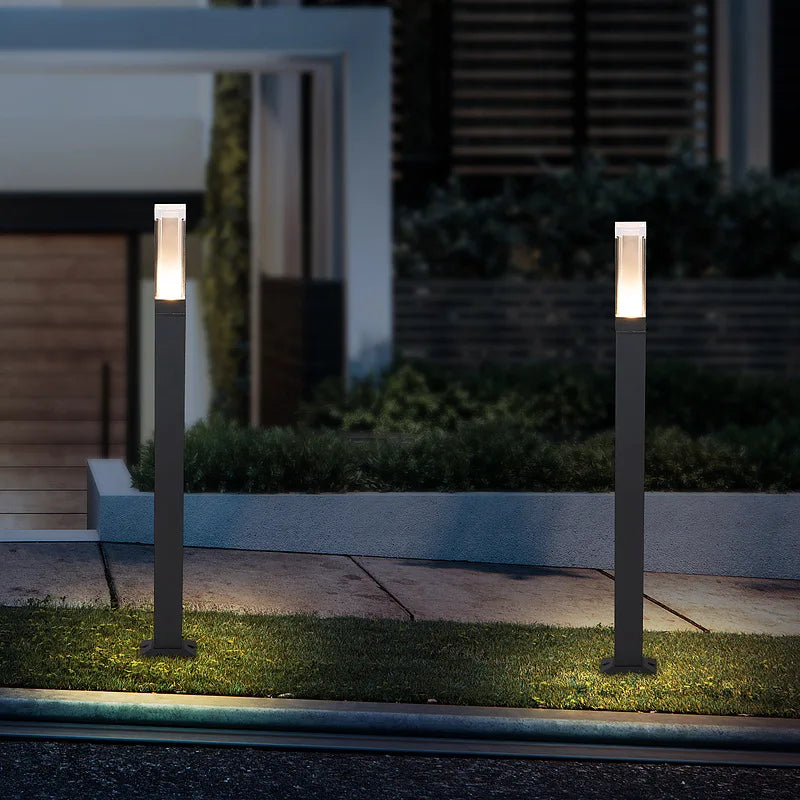 GardenStream - Waterproof lawn lamp