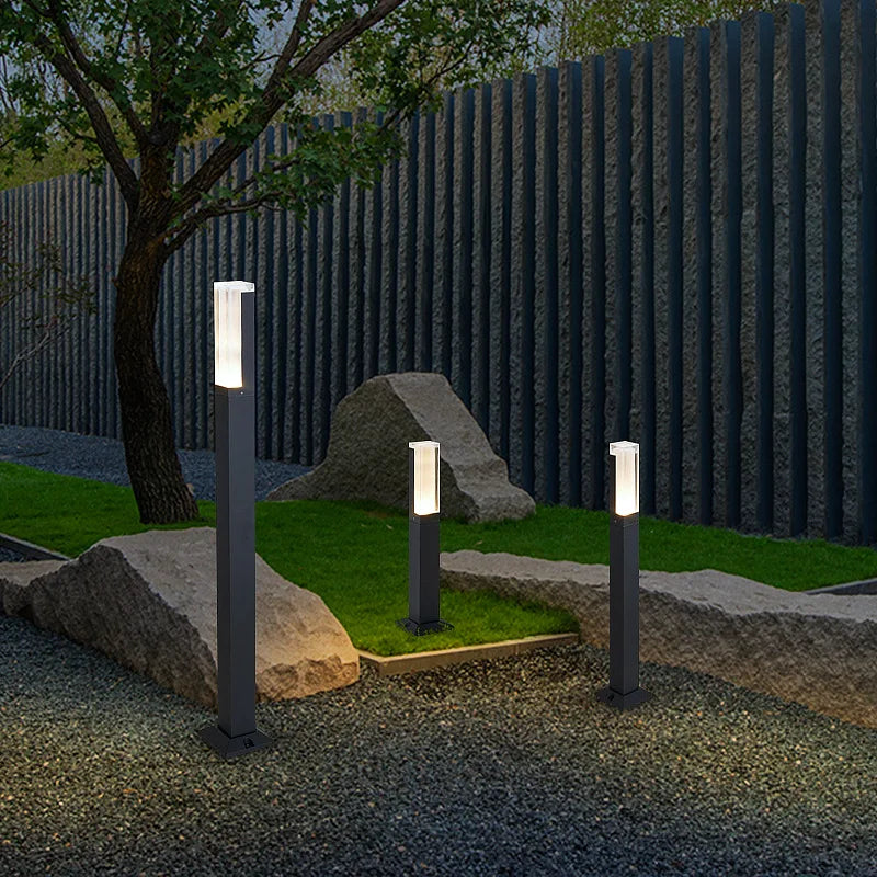 GardenStream - Waterproof lawn lamp