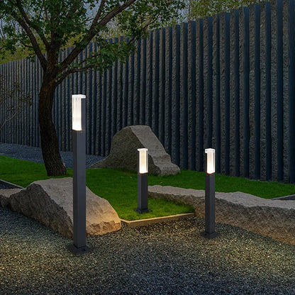 GardenStream - Waterproof lawn lamp