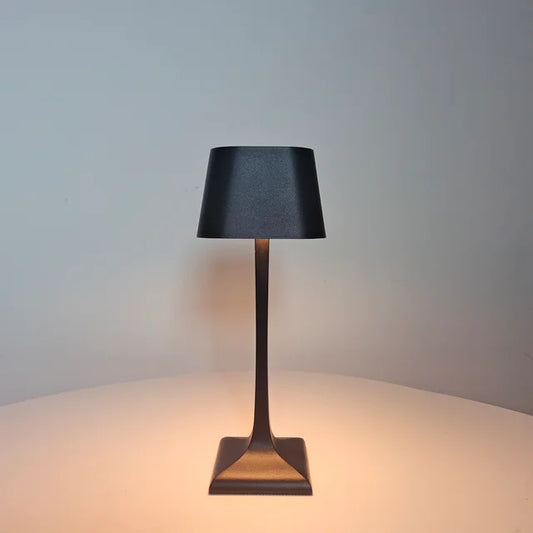 LumiSquare - LED USB Square table lamp
