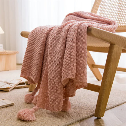 NordicKnit | Chunky knit blanket with tassels